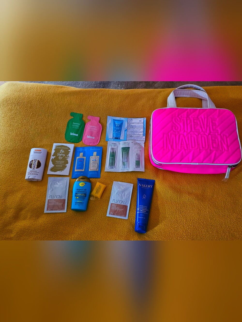 Steve Madden Beauty Tote Bag in Pink. Assorted Skincare & Beauty Products ✨NWT